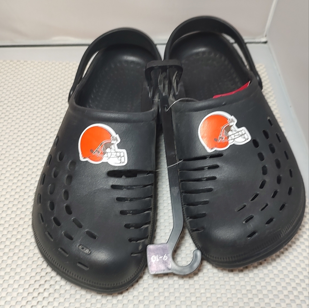 FOCO Cleveland Browns Men's Size M (9-10) Clog Black NWT
